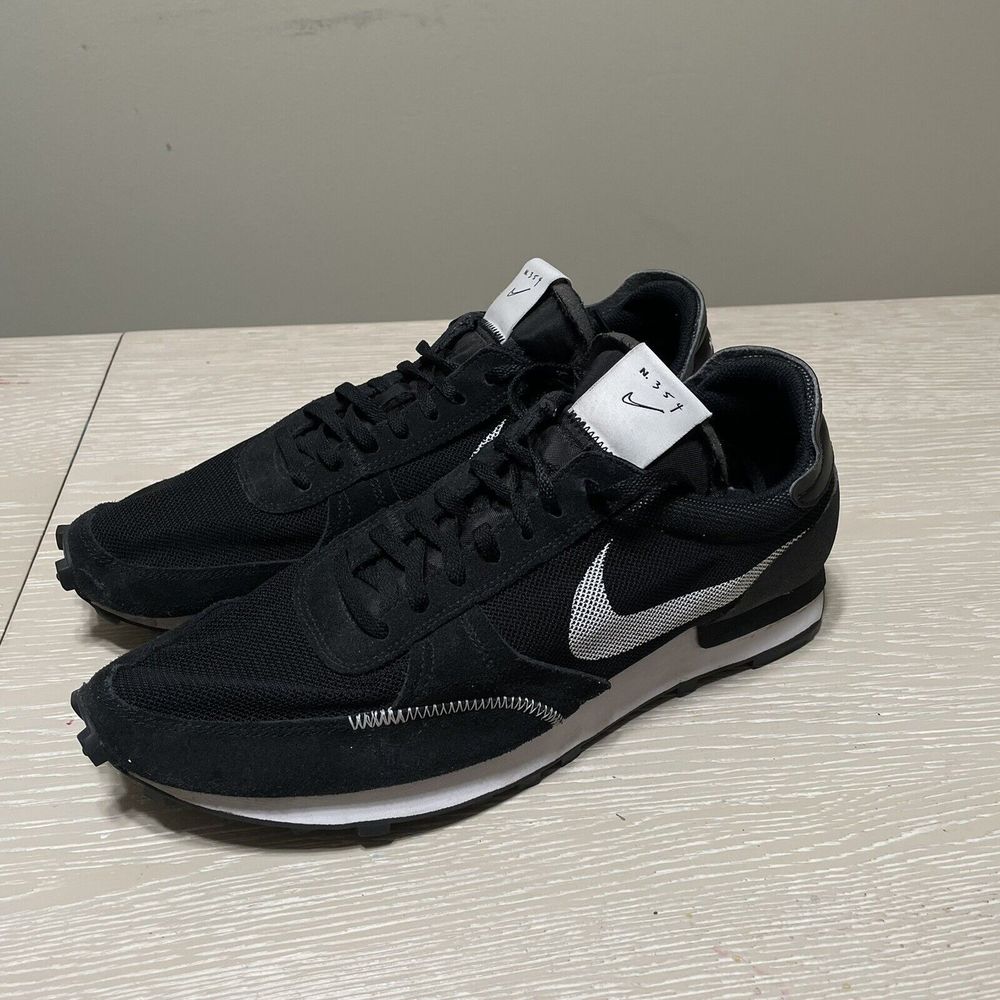 Nike Black and White Athletic Shoes